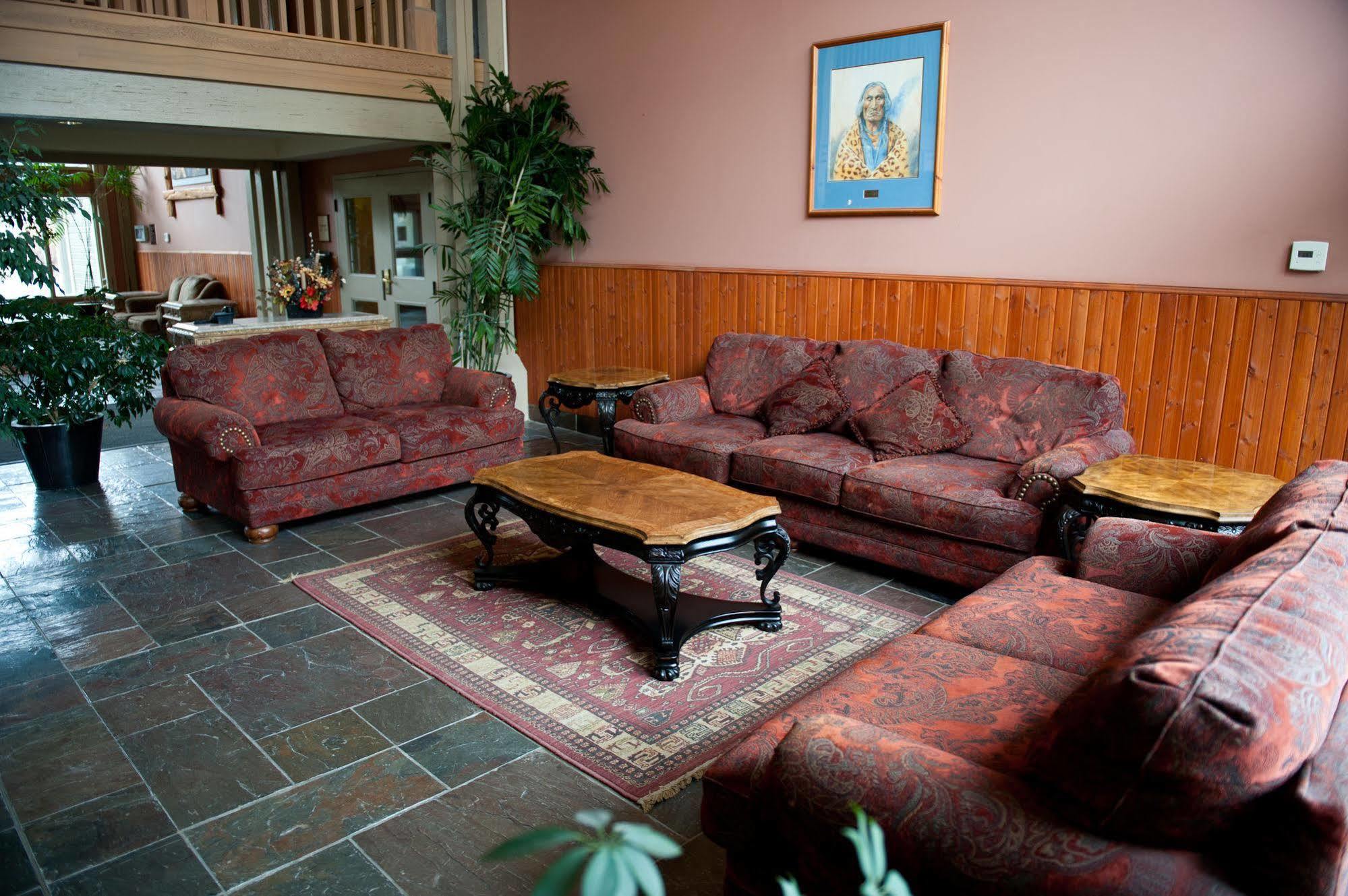 Resort St. Eugene Golf & Casino